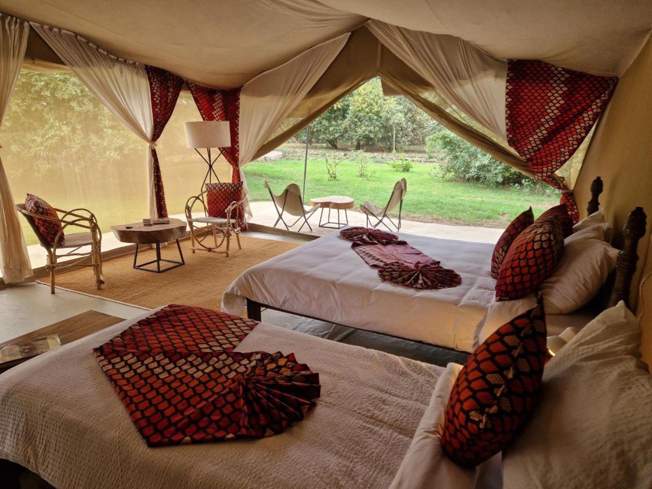 Dolly Farm & River Camp, Luxury Tents Usa River 외부 사진