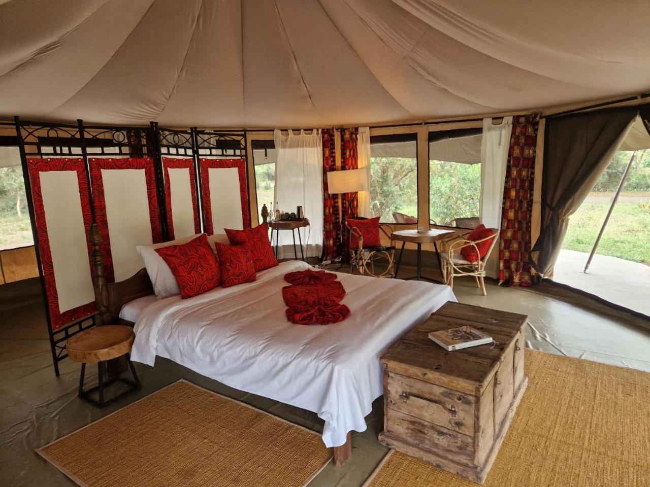 Dolly Farm & River Camp, Luxury Tents Usa River 외부 사진