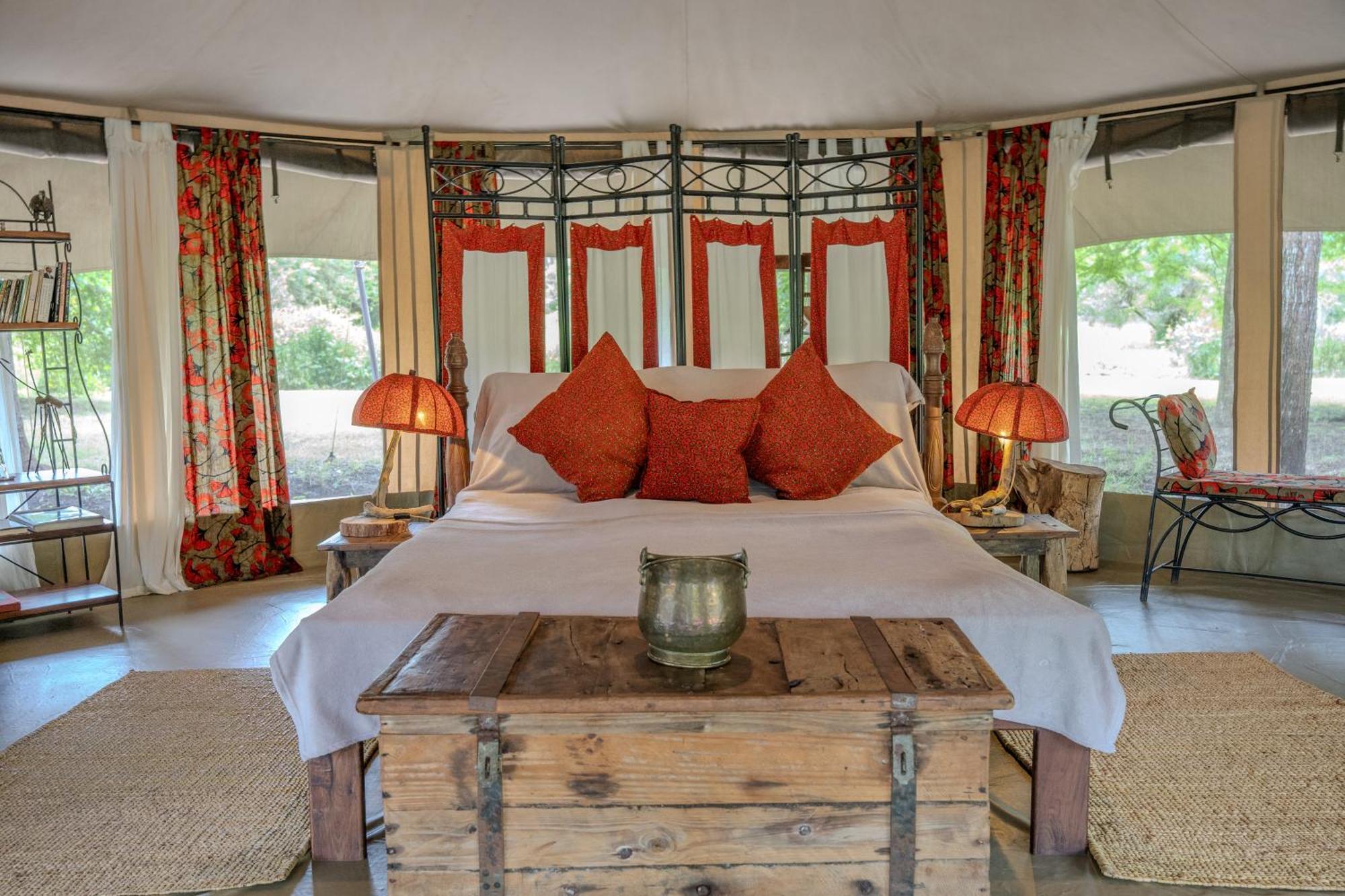 Dolly Farm & River Camp, Luxury Tents Usa River 외부 사진